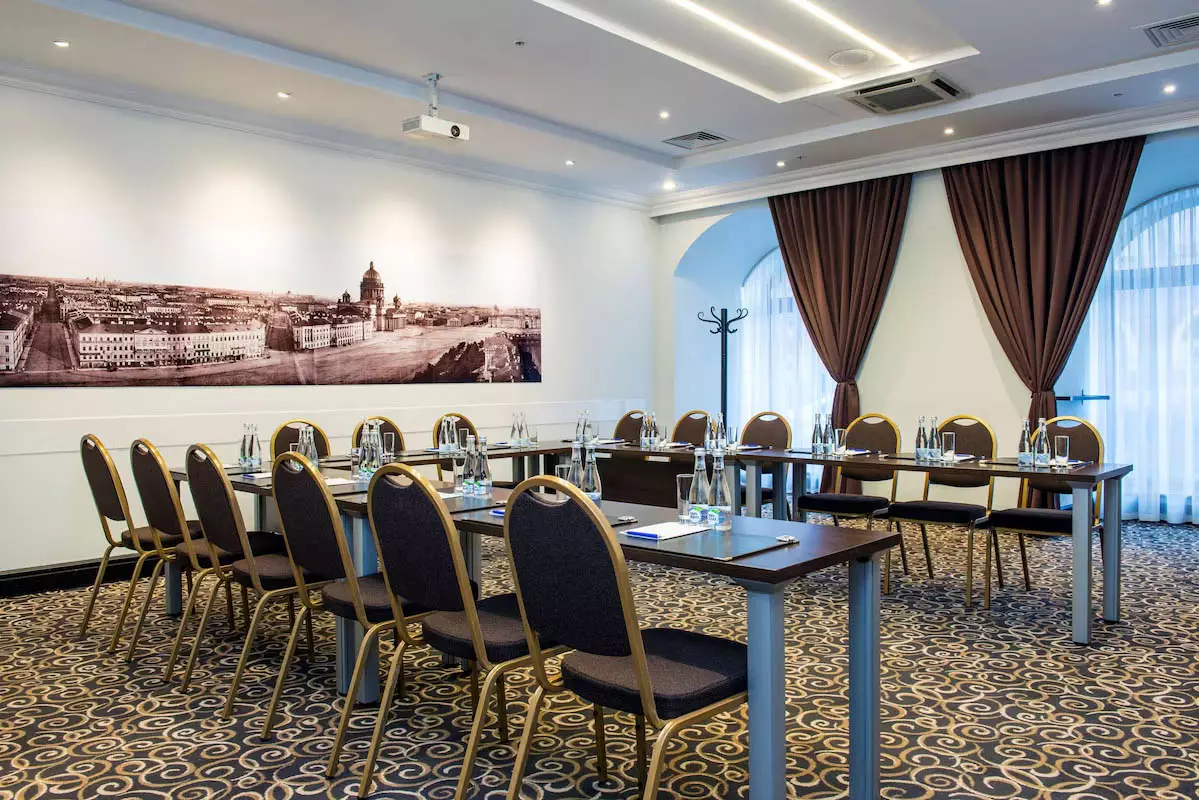 Radisson Royal Hotel